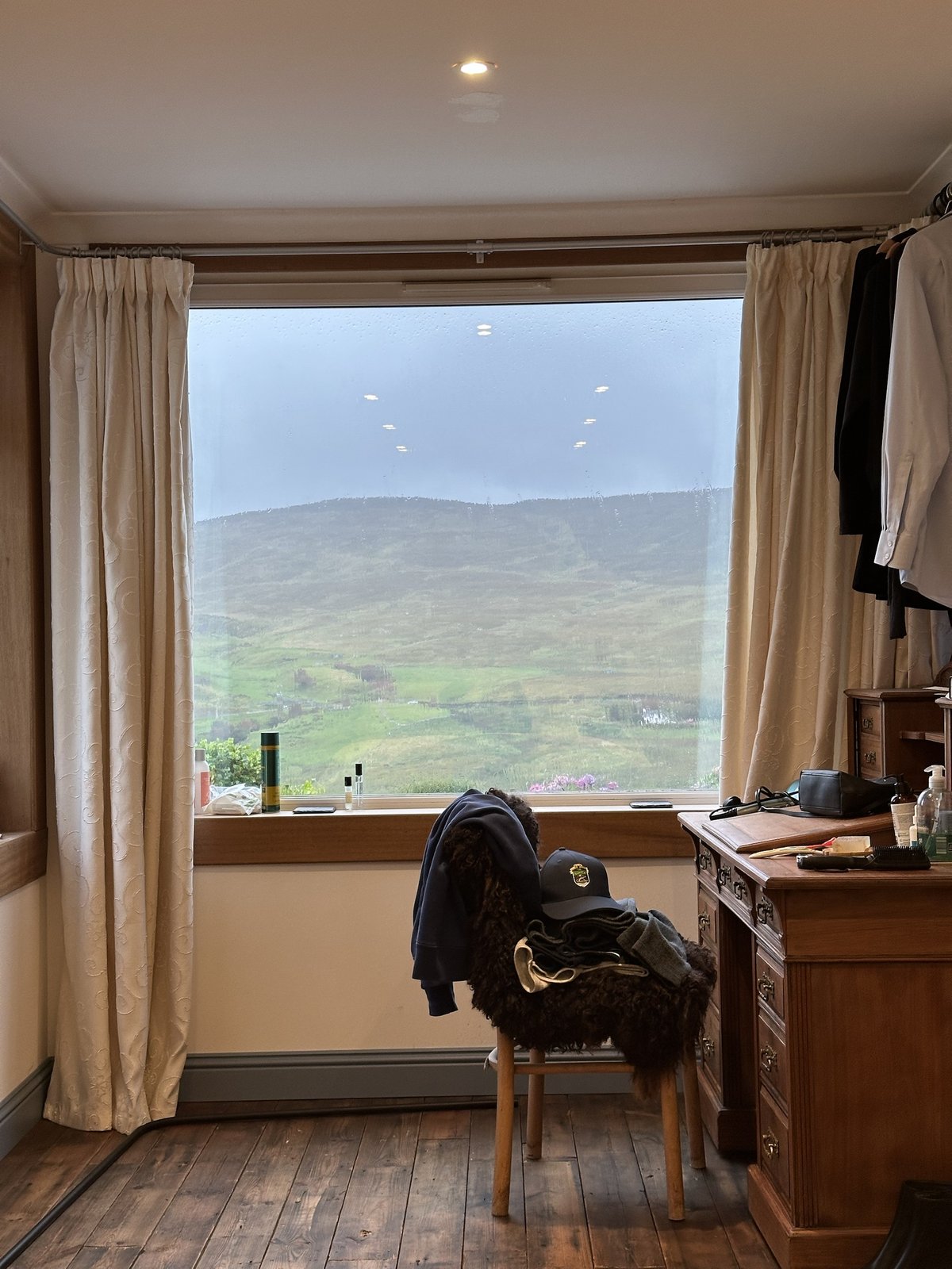 Master bedroom dressing desk with a view over the Fairy Glen at Gleann Síth House